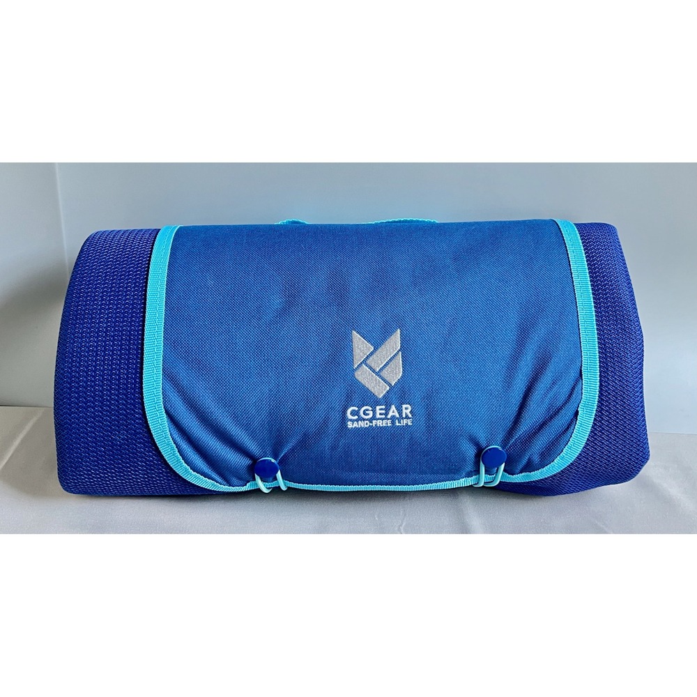 NEW CGear Sandlite Sand-Free 4-Person Beach Mat Blue Large 78x78 Outdoor Picnic